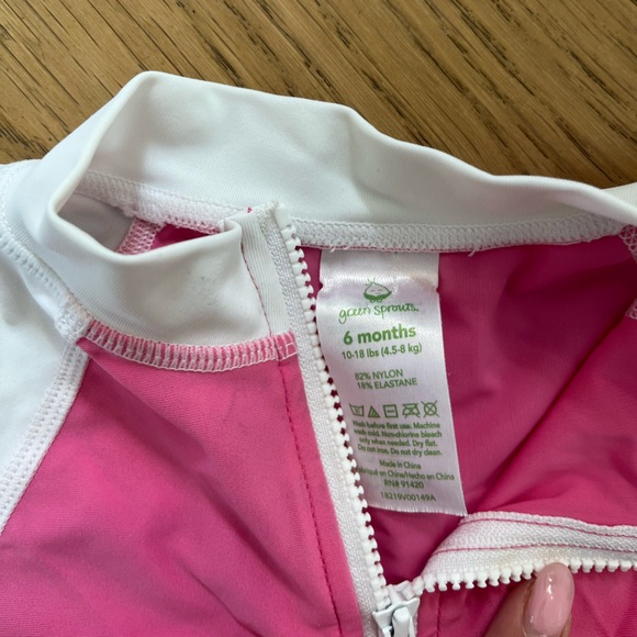 Green Sprouts Rashguard - Picture 3 of 3